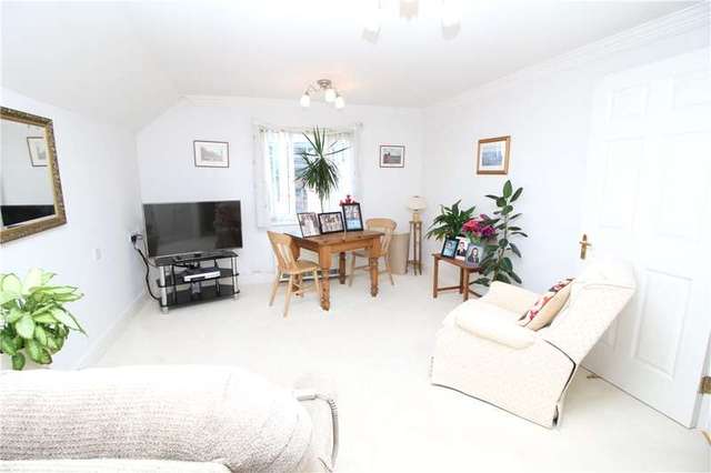 Image of 1 Bedroom Retirement Property for sale at 5 York Road Woking Woking, GU22 7XP