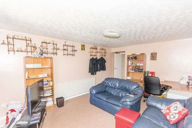 Image of 4 Bedroom Terraced for sale at Cormorant Drive  St. Austell, PL25 3BA