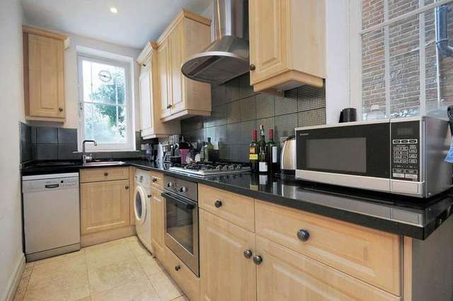  Image of 2 Bedroom Flat to rent at Belsize Park London Belsize Park, NW3 4NS