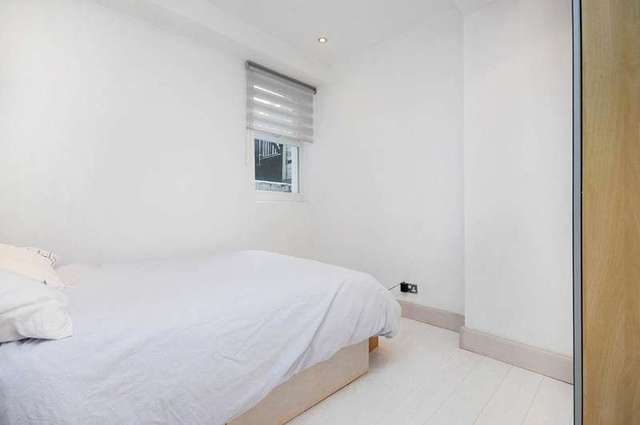  Image of 2 Bedroom Flat to rent at Belsize Park London Belsize Park, NW3 4NS