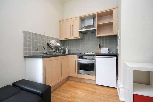  Image of Flat to rent at Swiss Cottage London Belsize Park, NW3 5DX