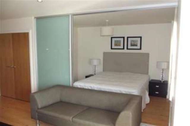  Image of 1 Bedroom Flat to rent at London, NW9 5XY