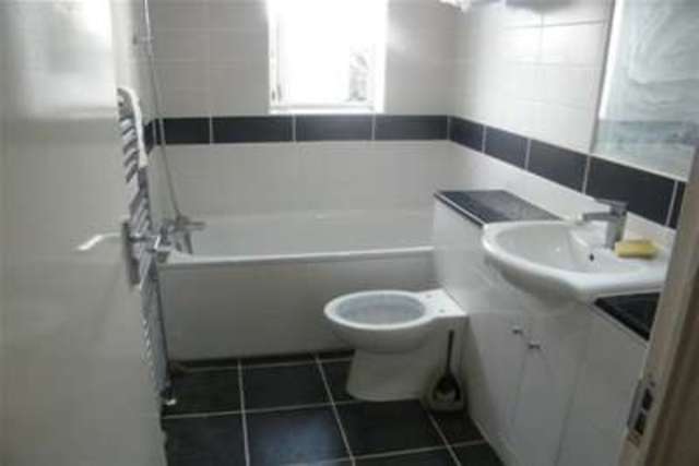  Image of 2 Bedroom Detached to rent at Cardiff, CF3 0DT