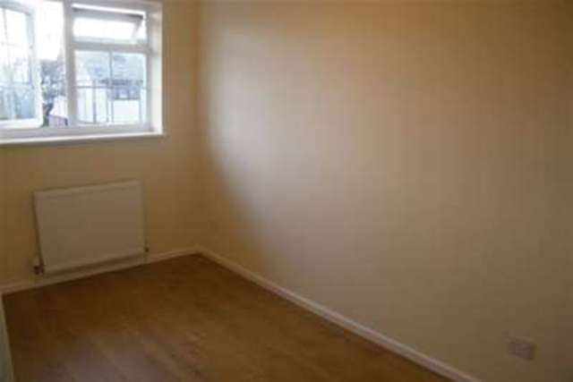  Image of 2 Bedroom Detached to rent at Cardiff, CF3 0DT