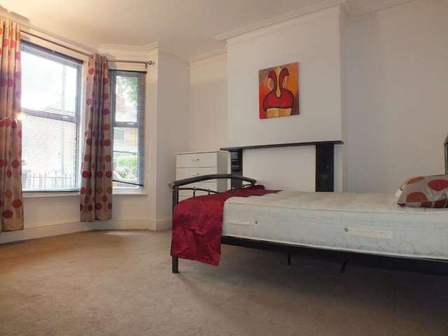  Image of 1 Bedroom Detached to rent at Reading Berkshrie Reading, RG30 2SE