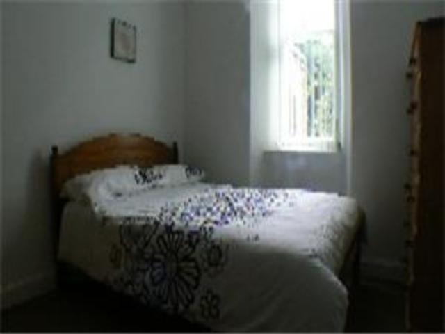  Image of 2 Bedroom Flat to rent at Haymarket Edinburgh Edinburgh, EH3 8DA