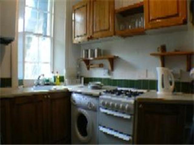  Image of 2 Bedroom Flat to rent at Haymarket Edinburgh Edinburgh, EH3 8DA