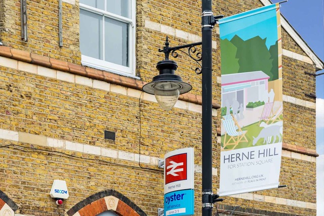  Image of 3 Bedroom Terraced for sale at Milkwood Road  Herne Hill, SE24 9QH