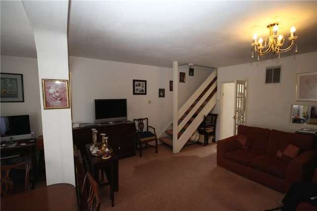  Image of 3 Bedroom Detached for sale at Stanmore Middx Stanmore, HA7 2RU