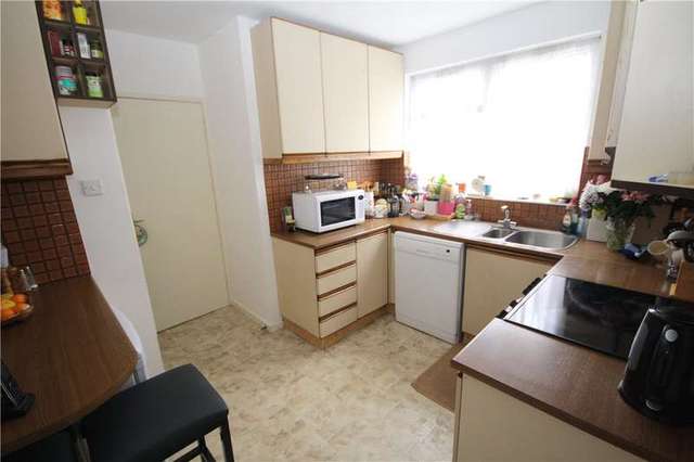  Image of 3 Bedroom Detached for sale at Stanmore Middx Stanmore, HA7 2RU