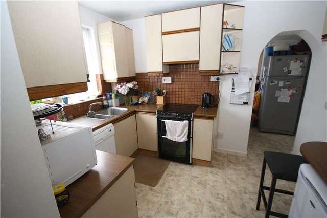  Image of 3 Bedroom Detached for sale at Stanmore Middx Stanmore, HA7 2RU