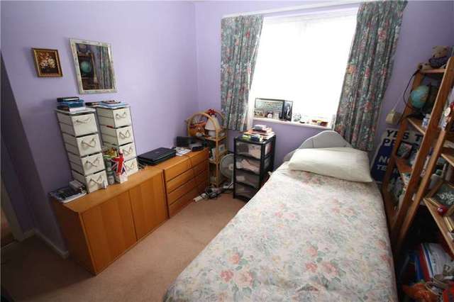  Image of 3 Bedroom Detached for sale at Stanmore Middx Stanmore, HA7 2RU