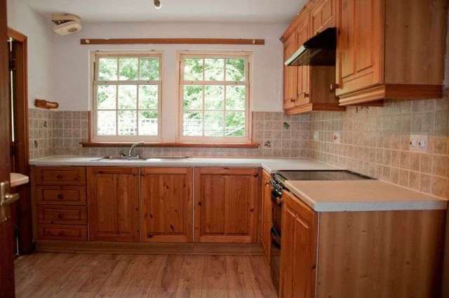  Image of 3 Bedroom Detached for sale at Alexander Court  Clackmannan, FK10 4HN
