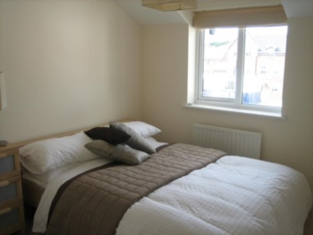  Image of 2 Bedroom Flat to rent at Benham Drive Spencers Wood Reading, RG7 1FB
