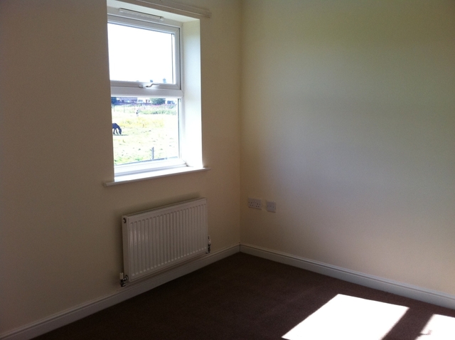  Image of 2 Bedroom Town House to rent at Braine Croft  Wibsey, Bradford, BD6 2JF
