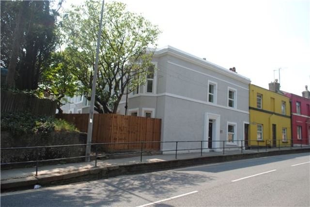  Image of 8 Bedroom End of Terrace for sale at East Sussex, TN34 1EP