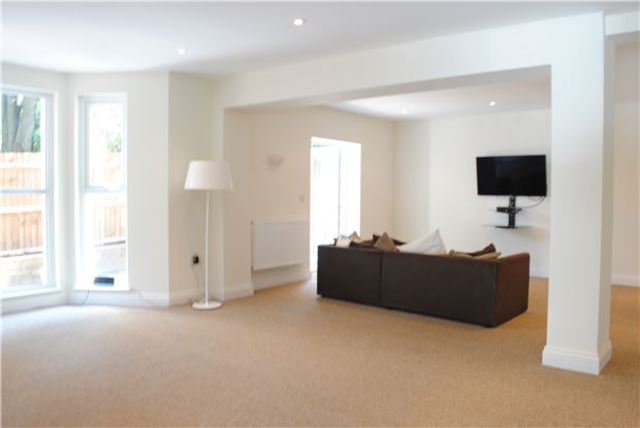 Image of 8 Bedroom End of Terrace for sale at East Sussex, TN34 1EP