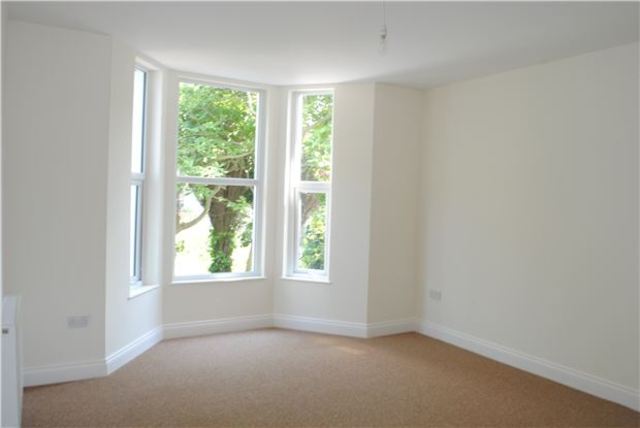  Image of 8 Bedroom End of Terrace for sale at East Sussex, TN34 1EP