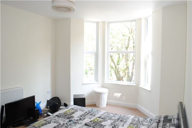  Image of 8 Bedroom End of Terrace for sale at East Sussex, TN34 1EP