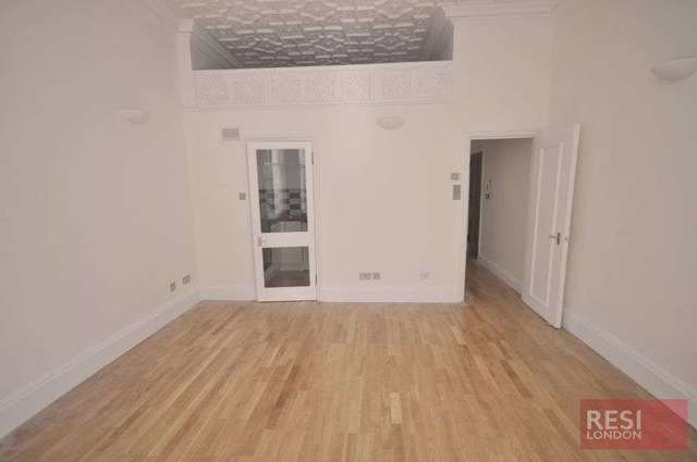  Image of 1 Bedroom Flat to rent at Campden Hill Gardens  London, W8 7AX