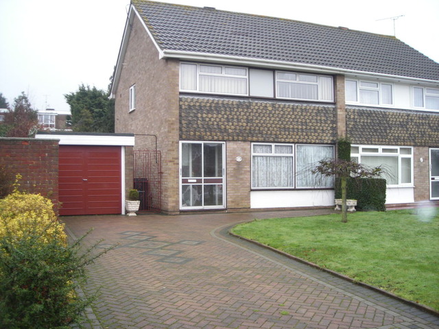  Image of 3 Bedroom Detached to rent at Vinters Park  Maidstone, ME14 5LZ
