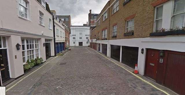  Image of 2 Bedroom Bungalow to rent at Duchess Mews  London, W1G 9DY