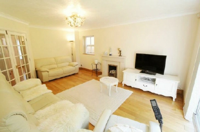  Image of 4 Bedroom Detached to rent at Southampton Hampshire Not specified, SO15 2RY