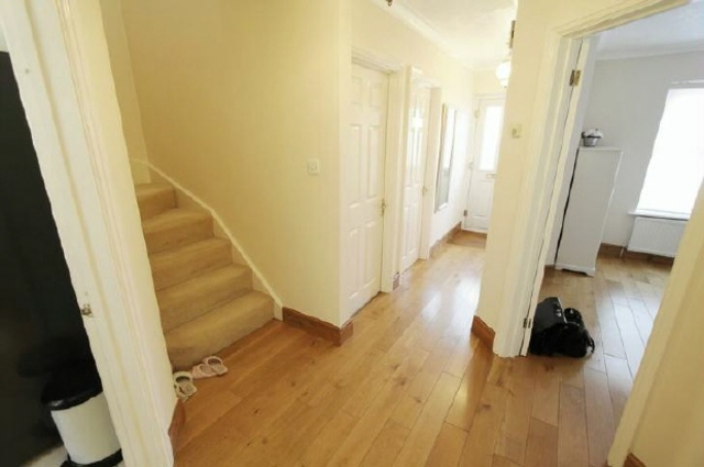  Image of 4 Bedroom Detached to rent at Southampton Hampshire Not specified, SO15 2RY