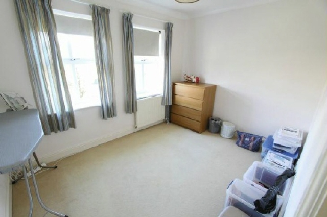  Image of 4 Bedroom Detached to rent at Southampton Hampshire Not specified, SO15 2RY