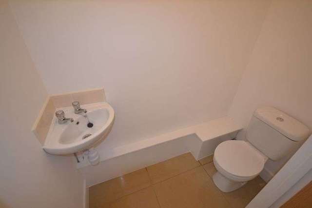  Image of 3 Bedroom Semi-Detached to rent at Ffordd Werdd Gorslas Llanelli, SA14 7NE