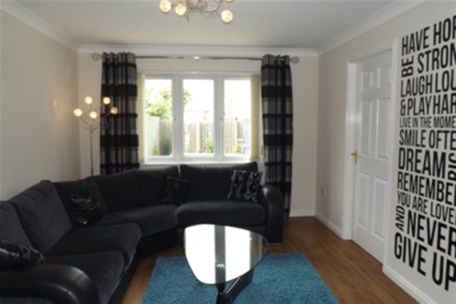  Image of 3 Bedroom Detached to rent at Hallglen Falkirk Falkirk, FK2 9FF