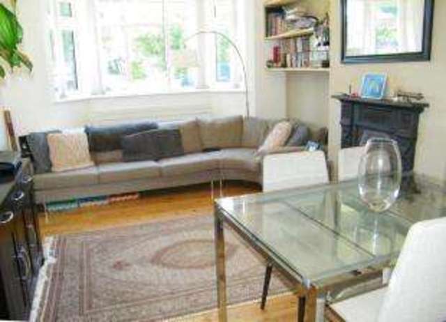  Image of 2 Bedroom Maisonette for sale at London  Oakwood, N14 4AP