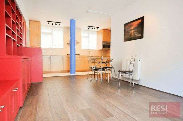  Image of 1 Bedroom Flat to rent at Guilford Street  London, WC1N 1ES