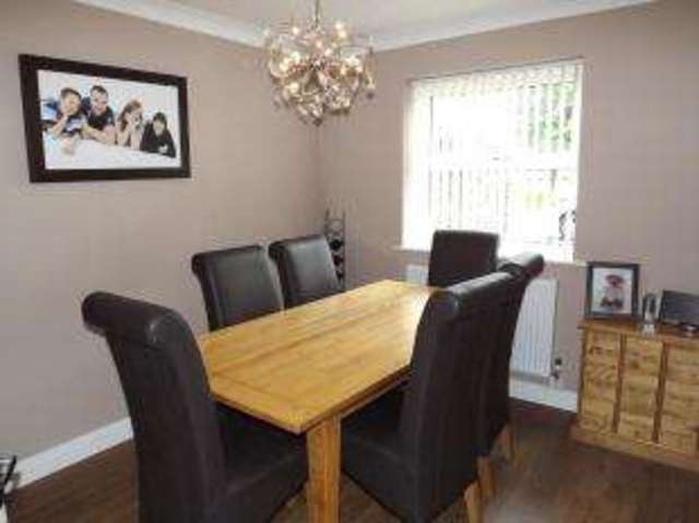  Image of 4 Bedroom Detached for sale at Hatch Warren Basingstoke Kempshott, RG22 4QA