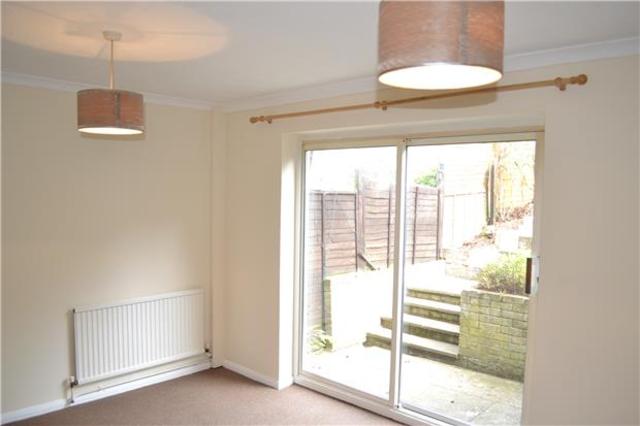  Image of 2 Bedroom Terraced to rent at East Sussex, TN35 5HW