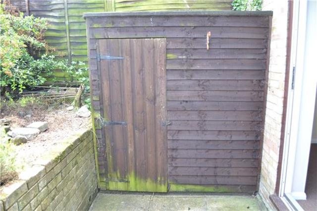 Image of 2 Bedroom Terraced to rent at East Sussex, TN35 5HW