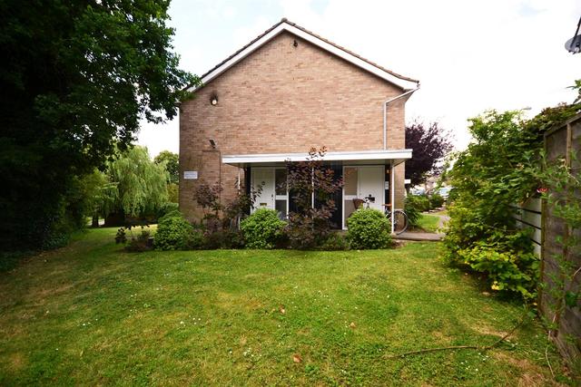  Image of 2 Bedroom Property to rent at East Finchley, N2 0QB