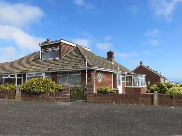  Image of 3 Bedroom Detached to rent at Hill Farm Way Southwick Brighton, BN42 4YG