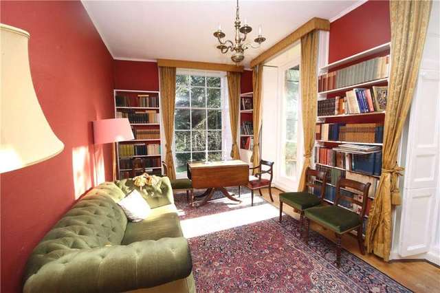  Image of 3 Bedroom Flat for sale at 173 Stanmore Hill Stanmore Stanmore, HA7 3EW