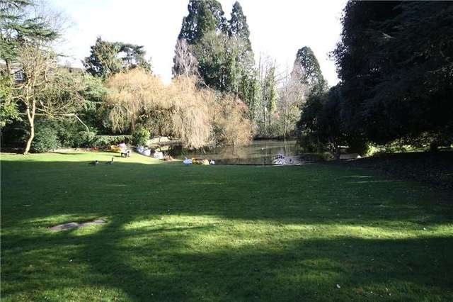  Image of 3 Bedroom Flat for sale at 173 Stanmore Hill Stanmore Stanmore, HA7 3EW