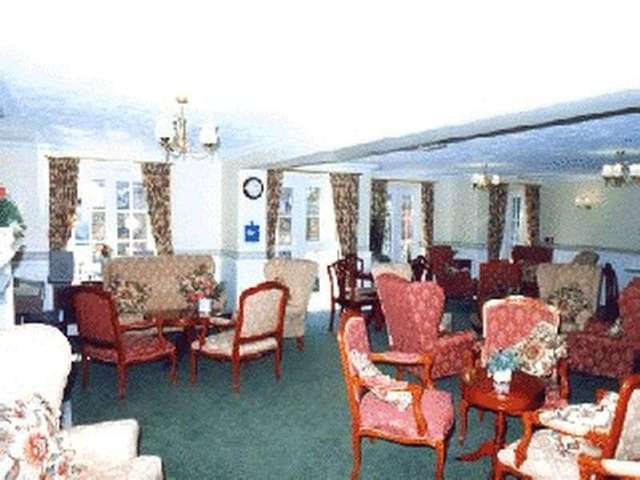  Image of 1 Bedroom Retirement Property for sale at Queens Crescent  Southsea, PO5 3HZ