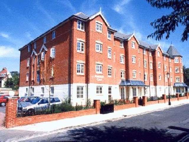  Image of 1 Bedroom Retirement Property for sale at Queens Crescent  Southsea, PO5 3HZ