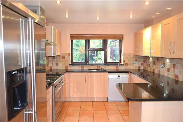  Image of 4 Bedroom Detached to rent at Norton  Norton, GL2 9LZ