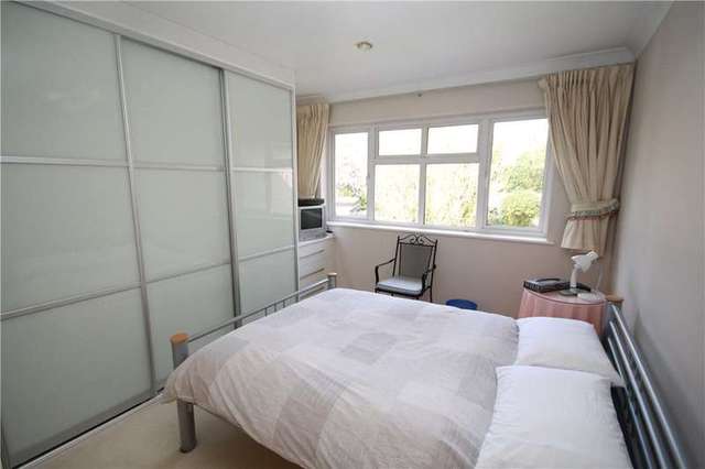  Image of 5 Bedroom Detached for sale at Stanmore Middx Stanmore, HA7 2RX