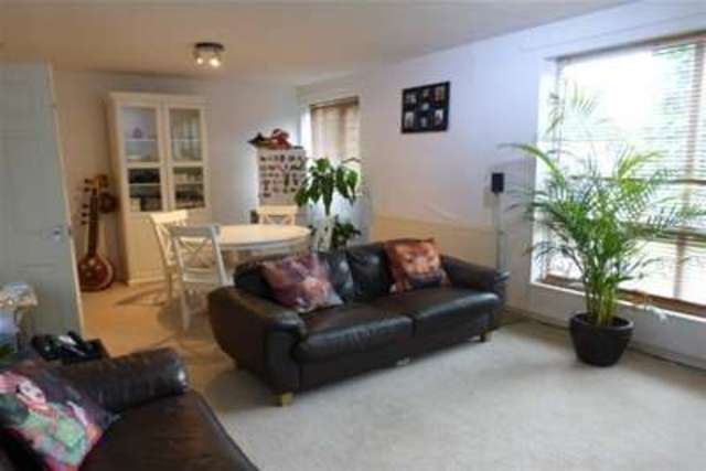  Image of 2 Bedroom Flat to rent at Birmingham, B15 3TY