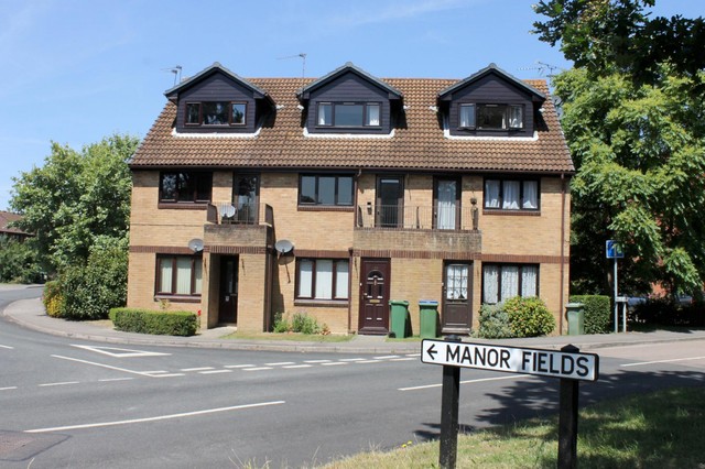 Image of 1 Bedroom Flat to rent at Horsham, RH13 6SB