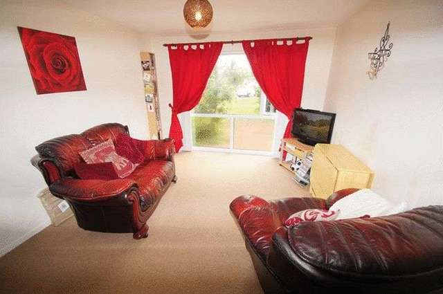  Image of 2 Bedroom Flat to rent at Meldon Avenue Sherburn Village Durham, DH6 1JY