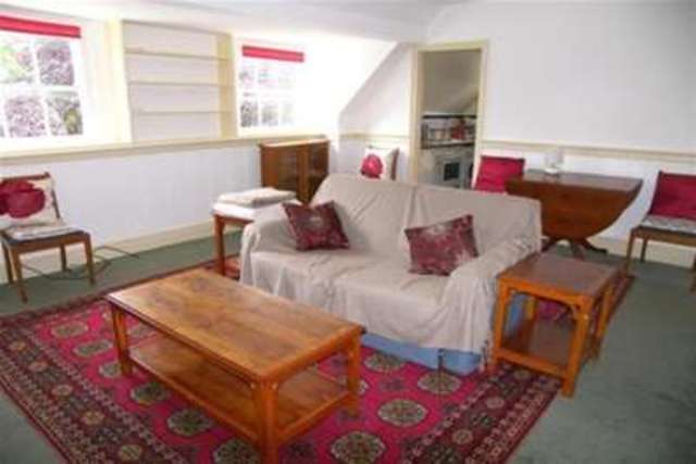  Image of 1 Bedroom Flat to rent at King