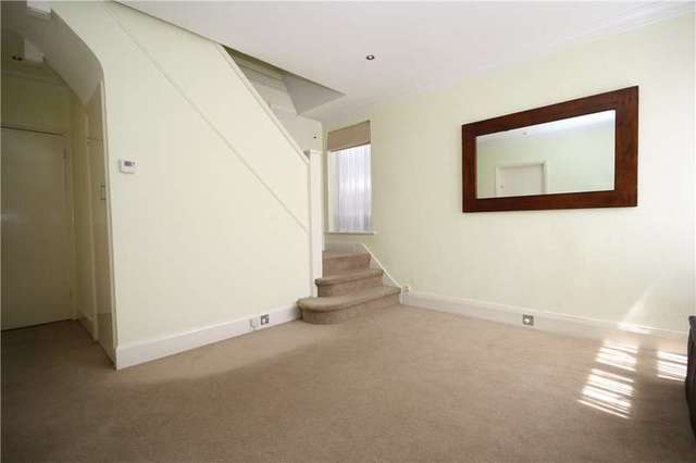  Image of 4 Bedroom Detached for sale at Stanmore Middlesex Stanmore, HA7 4QT