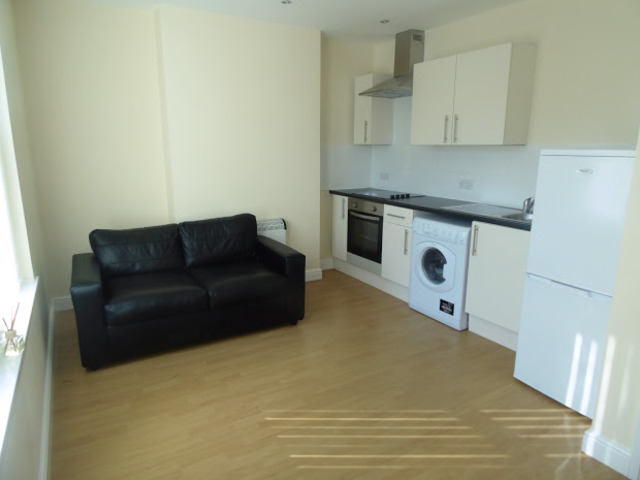  Image of 1 Bedroom Apartment to rent at Piercefield Place  Cardiff, CF24 0LD